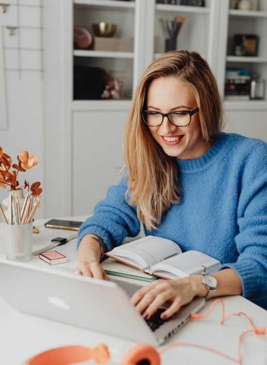 Blogging as Side Hustle Blogging as Side Hustle